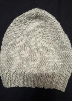 Шапка тонкая акрил  хендмейд вязаная