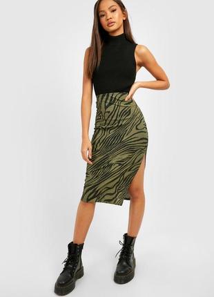 Юбка с разрезом в мелкий рубчик5 фото
