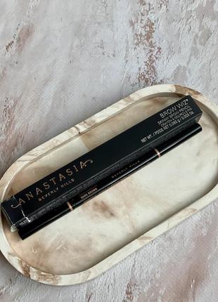 Карандаш для бровей anasia beverly hills brow wiz dark brown