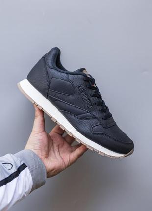 Кроссовки reebok classic
