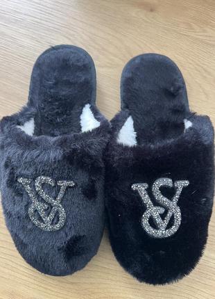 Комнатные тапочки