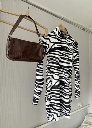 Гарна сукня