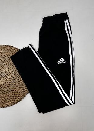 Спортивные штаны adidas