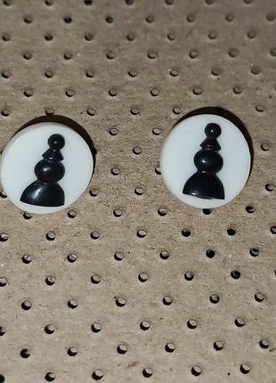 Серёжки серьги гвоздики пешка шахматы