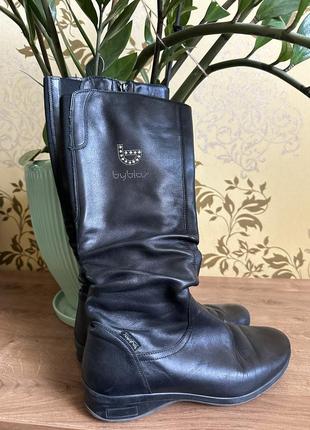 Кожаные женские сапоги осенне-весенние 39 размера