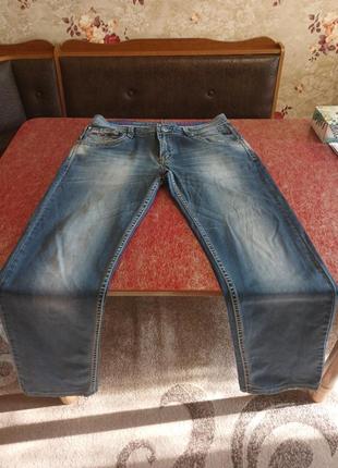 Джинсы фирменные