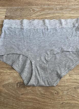 Шикарні, безові, котові, трусики, в світло, сірому кольорі, з верху, з мереживом, від дорогого бренду: next🫶