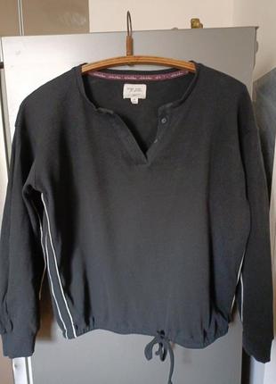 Футболка, m/l, 40/42р, довжина 60, груди 120, плечі 65 спущені, рукава 51см