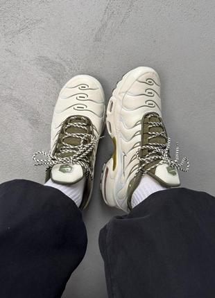 Кросівки nike air max plus tn light bone/olive 6
