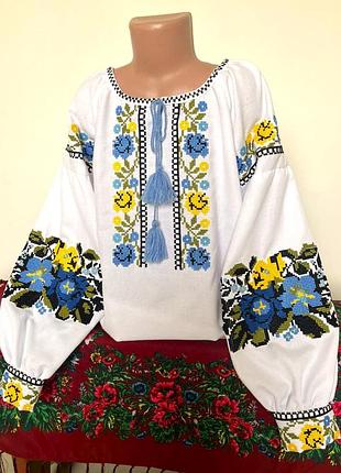 Сорочка вишиванка для дівчинки з жовто-блакитним орнаментом