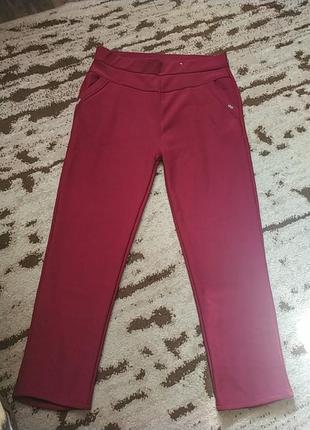 Супер красивые,теплые брючки,классно смотрятся,стильные. италия.