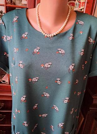 Интересное платье с енотиками р 48,50
