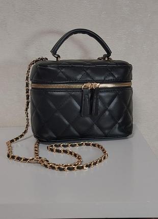 В наявності нова жіноча сумочка "бочонок" дуже вмістка😍👜
