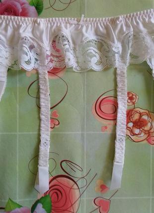 Фирменный пояс для чулок чулок р -м.