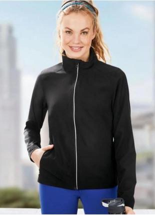 Спортивна ветрівка crivit (р 36/38 євро)