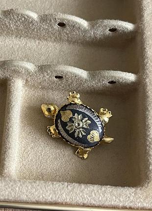 Винтажная брошка дамаскин