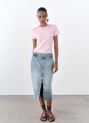 Стильная розовая футболка zara