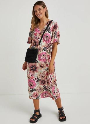 Новое качественное платье papaya