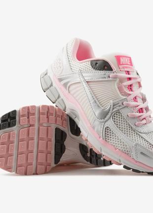 Женские кроссовки найк woolskin nike air zoom vomero 5 pink white grey розовые серые в сеточку белые1 фото
