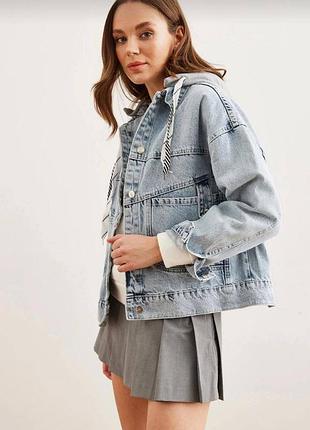 Джинсова куртка