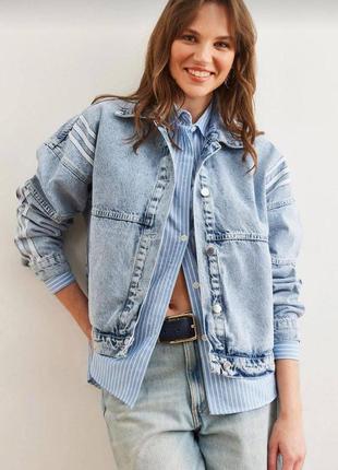 Джинсова куртка