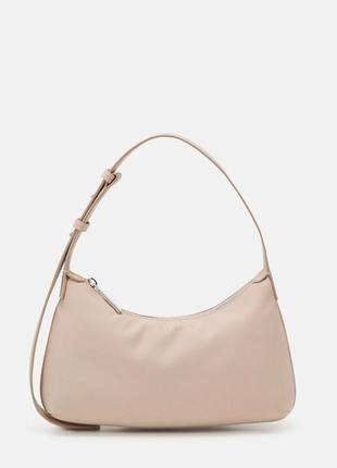 Сумка calvin klein soft faux leather shoulder bag