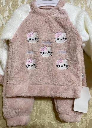 Теплий костюмчик для дівчинки, розмір зріст 80-86 см, матеріал well soft , країна виробник туреччина