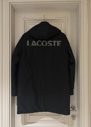 Стильная и теплая куртка lacoste