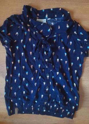 Блузка бренд naketano,р s, вінтаж. . колір _ темно_синій, цікав дизвйн і фасон на бант зав'язку.