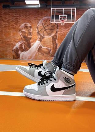 Кроссовки nike air jordan retro 1 grey