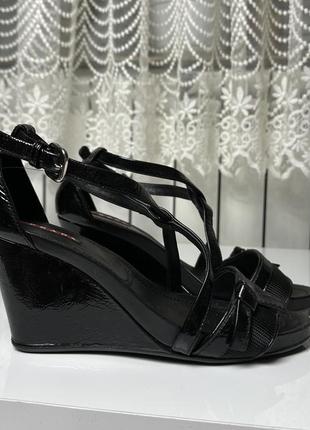 Туфли prada