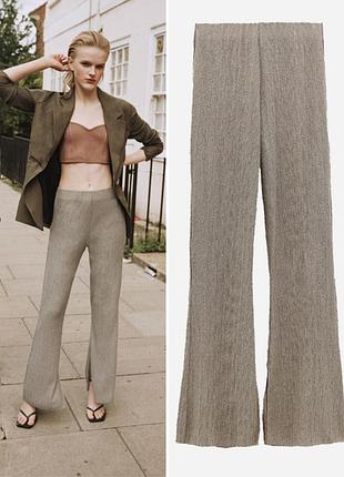 Брюки на резинке с внутренними разрезами из жатого трикотажа zara