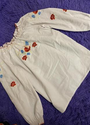 Вышиванка красивая с цветами