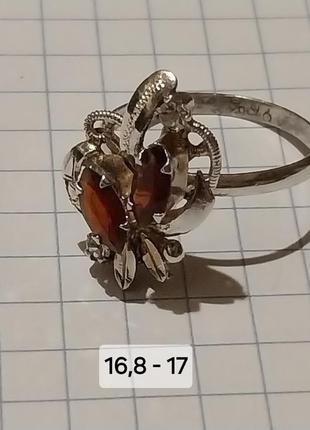 Серебряное кольцо с топазом