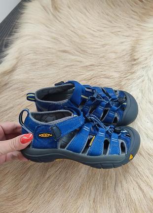 Сандалии keen