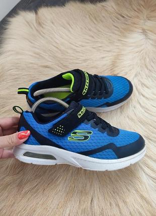 Легкие кроссовки skechers