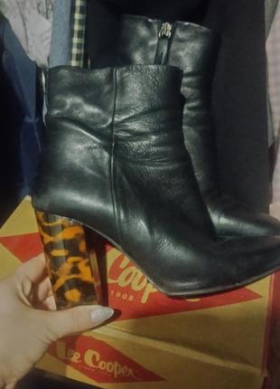 Шкіряні ботинки