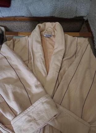 Теплий махровий халат  vs