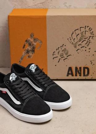 Демисезонные кожаные (замш) кеды vans черные5 фото