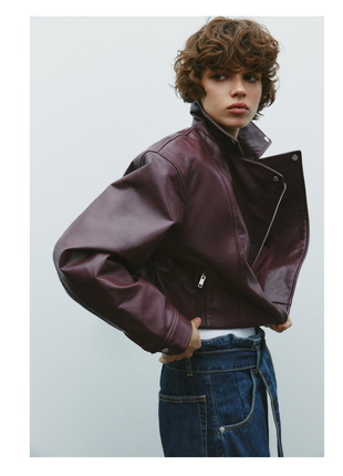 Байкерская куртка zara с кожаным эффектом