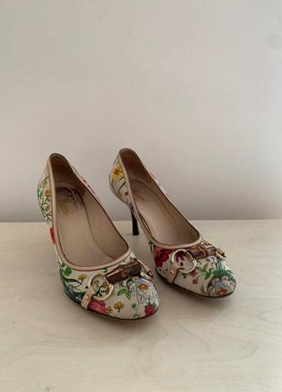 Жіночі туфлі gucci pige (вживані)