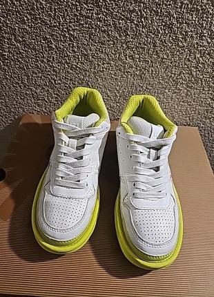 Кроссовки ugg размер 37 2