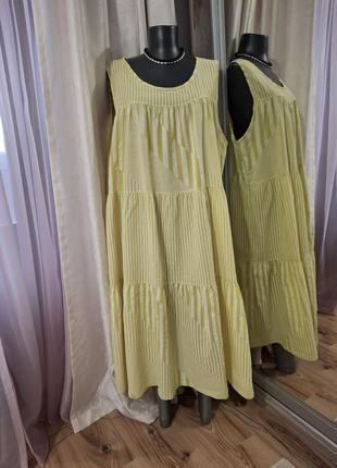 Ярусне або з воланами плаття 👗 великого розміру італія
