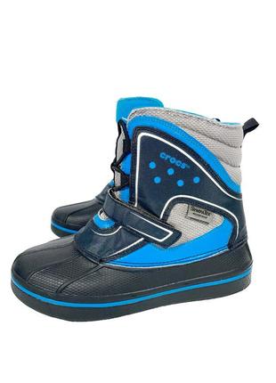 Ботинки Compre em sivasdescalzo o modelo Classic U de CROCS que faz parte de a campanha Spring Summer 2021