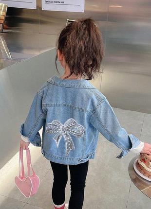 Джинсова куртка для дівчаток