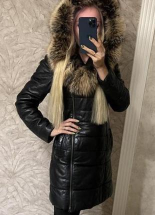 Натуральное кожаное пальто, 100% натуральная кожа, 100% натуральный мех, с натуральным мехом на капюшоне от coma.