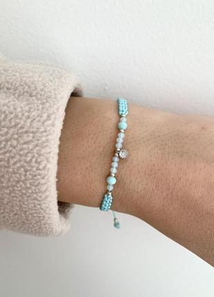 Бирюзовый браслет с минималистичной подвеской