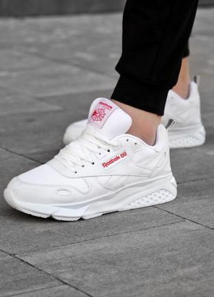 Мужские демисезонные спортивные кроссовки reebok белые