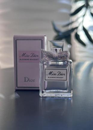 Оригинальный миниатюрный парфюм туалетная вода christian dior miss dior blooming bouquet 2023