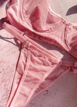 Жіноча білизна